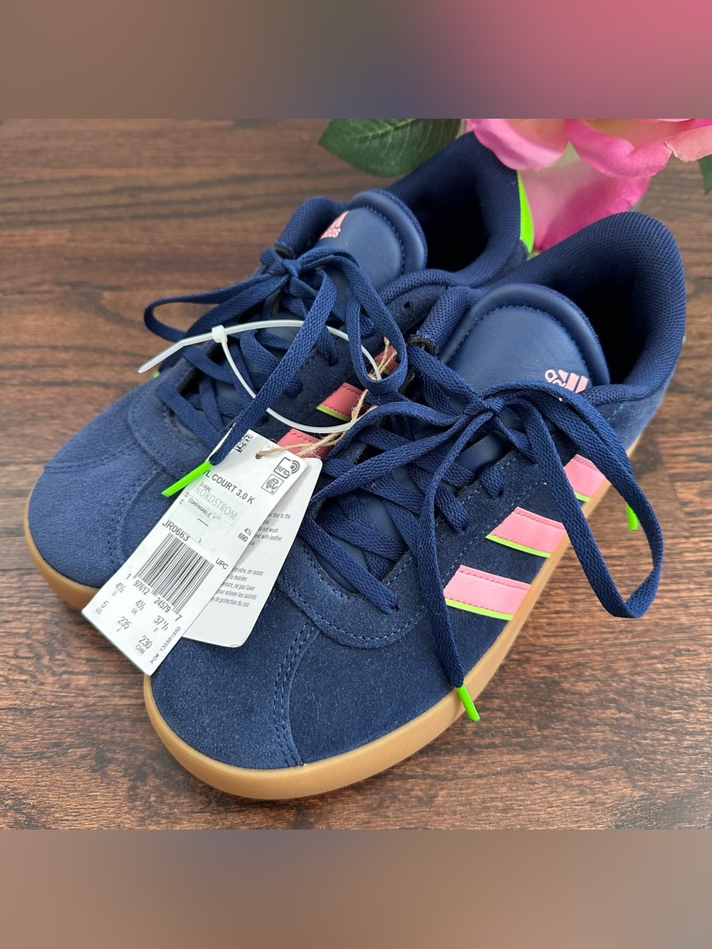 NWT Adidas VL Court 3.0 sneakers, size 5